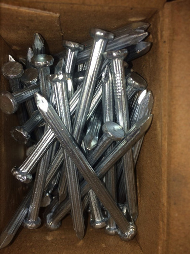 Imagen 2 de 2 de Clavo De Acero 2 1/2 Pulgadas Por Kilogramo 175uni Tienda *