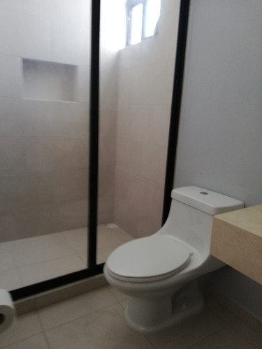 Imagen 18 de 30 de Se Vende Casa Entre El Refugio Y Zibata, Equipada De Super L