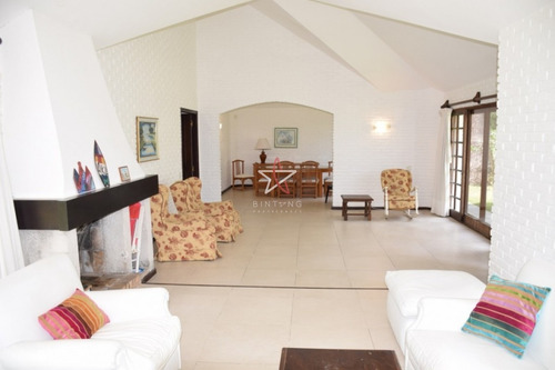 Casa En Roosevelt, 3 Dormitorios *- Ref: 837