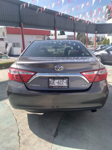 Imagen 6 de 14 de Toyota Camry 2.5 Xle Navy 2017