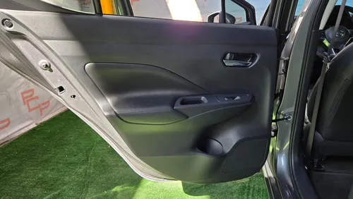 Nissan Versa Platinium 2020