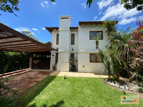 Casa En Venta En Aranjuez Country Club, 4 Ambientes Con Pileta!