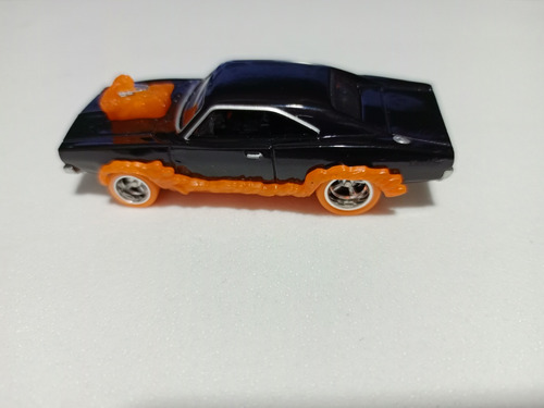 Hot Wheels Ghost Rider Charger Escala 1:64 Premium