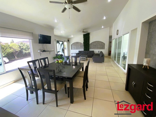 En Venta Casa De Un Piso En Lomas De Cocoyoc