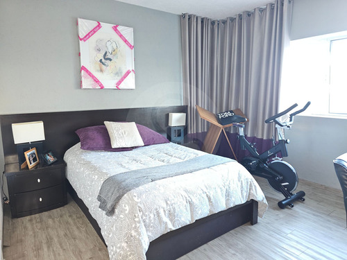 Casa En Venta En Paseo De Las Lomas 3 Recámaras
