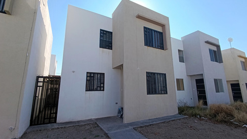 Casa Equipada En Los Héroes Monterrey, Ciénega De Flores | Lista Para Habitar
