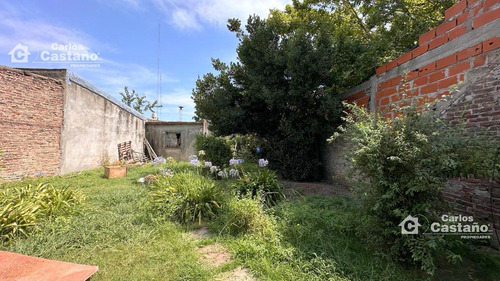 Casa 3 Amb. Con Jardín