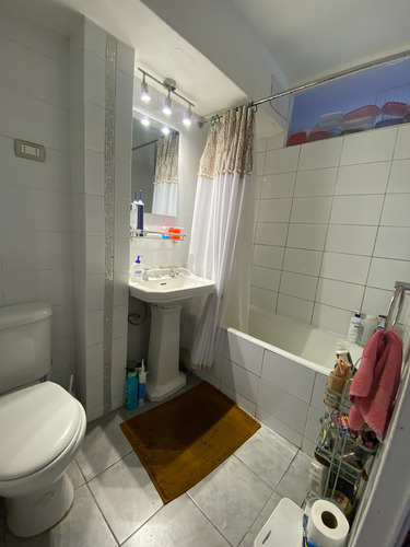 Departamento Primer Piso Con Patio Privado.