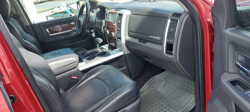 Dodge Ram 2500 5.7 Pickup Crew Cab Laramie 4x4 Mt