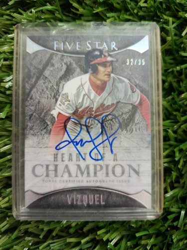 2017 Topps Omar Vizquel 32/35 Autografiada 