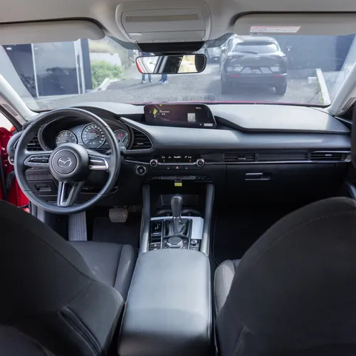 Mazda 3 2.0 Touring Híbrido