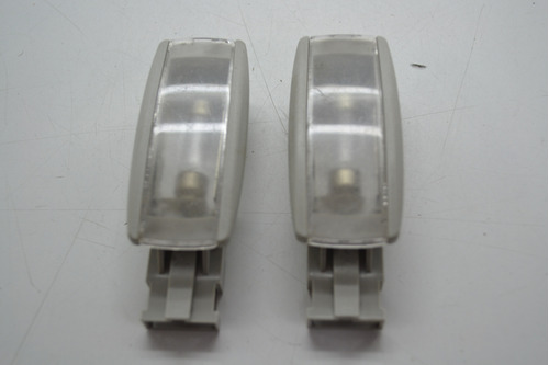 Par Luz Cortesia Interna Teto Vw Jetta 2009 Original