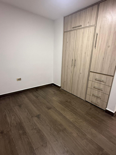 Apartamento En Venta Lomas De Mañongo Totalmente A Estrenar