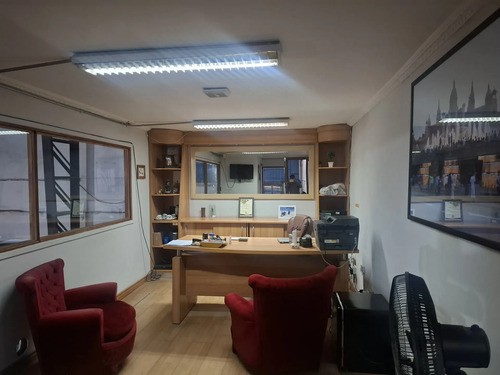 Local Comercial Con Bodega 700 Mts.