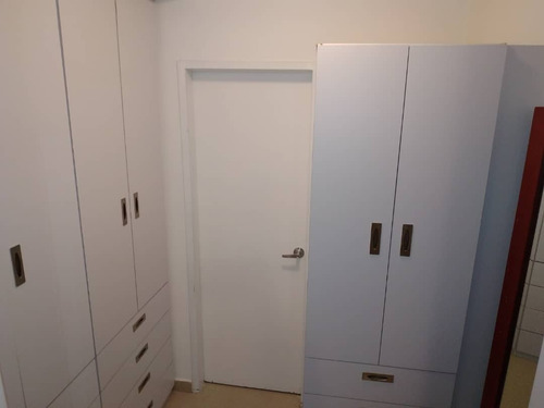 Imagen 7 de 14 de Hermoso Townhose En Venta En Barrio Sucre Andrews Rivero 04124959888
