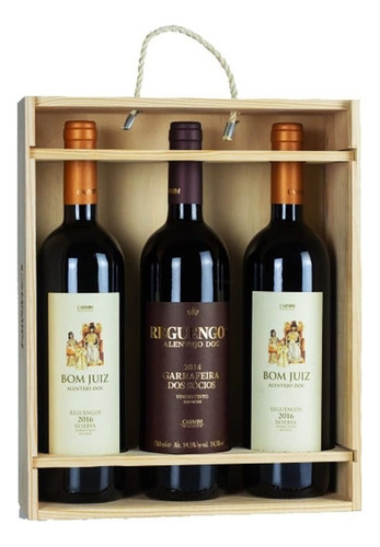 Vinho Carmim 750 ml pacote x 3 u em um estojo de madeira