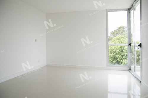 Imagen 14 de 17 de Hermoso Departamento, En Playa Brava. - Punta Del Este Rincón Del Indio