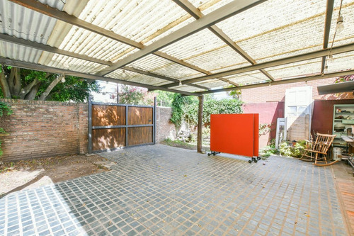 Casa De 4 Dormitorios En Venta - Reciclada - Alberdi