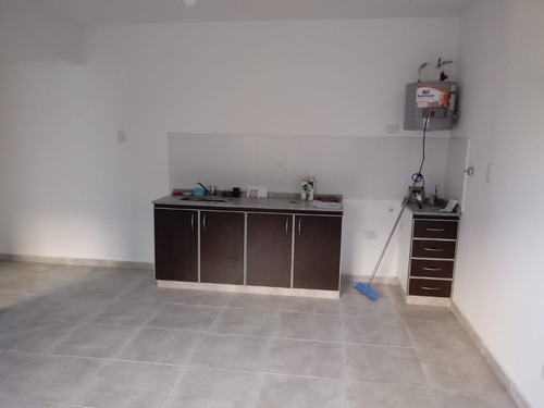 Imagen 8 de 13 de Dpto De 2 Amb 2 Piso Piso Por Escalera C/terraza Anticipo Y Cuotas