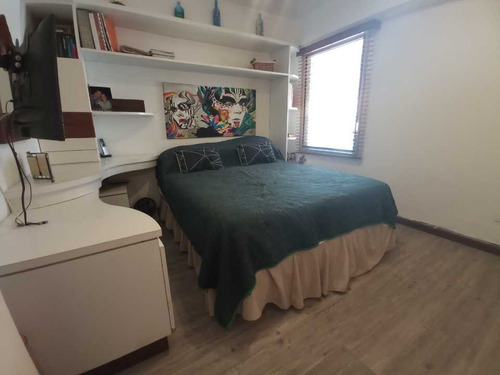 Imagen 17 de 26 de Se Vende Lindo Apartamento Actualizado 124 M² 3hab+serv/3b/2p El Cigarral
