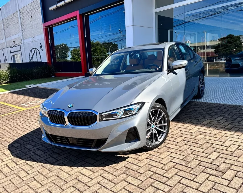 BMW 320i SPORT GP