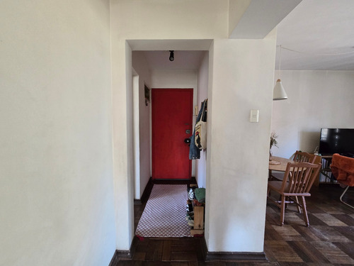Espacioso Depto 2d/1b A Pasos De Av Grecia