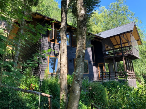 Casa En Venta De 12 Dorm. En Panguipulli