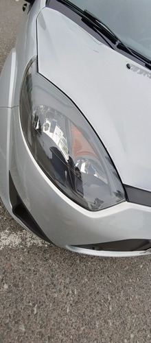 Imagen 15 de 25 de Ford Fiesta Max One Ambiente Plus Año 2012
