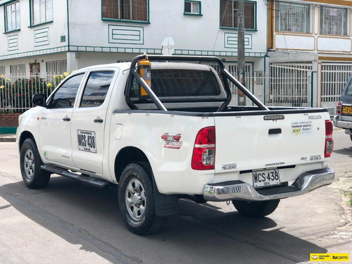 Toyota Hilux 4x4 2500cc Tdi Mt Aa Ab Abs Dh
