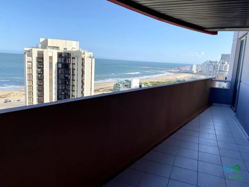 En Venta , Piso Alto , Con Espectacular Vista Al Mar!!!