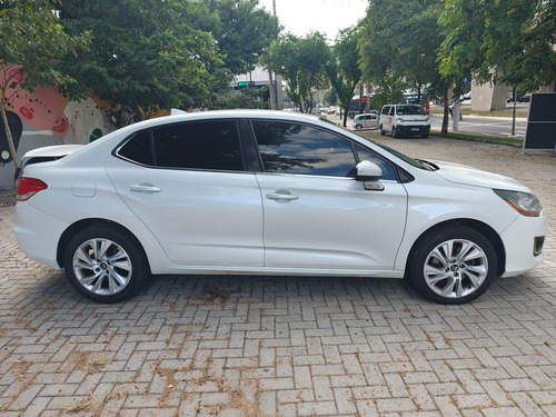 Citroën C4 Lounge 2.0 Tendance Flex Aut. 4p