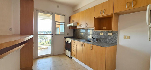Departamento En Condominios De La Bahia