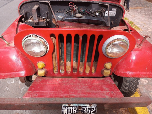 Imagen 1 de 8 de Jeep Ika