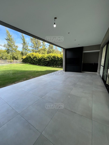 Imagen 13 de 30 de Casa Chalet En Venta En San Matias, Escobar, G.b.a. Zona Norte