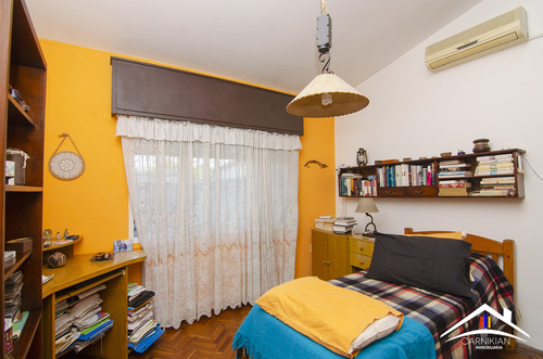 Preciosa Casa Con Mucho Verde De 3 Dormitorios