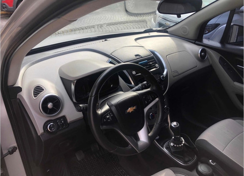 Imagen 8 de 18 de Chevrolet Tracker 1.8 Ltz Fwd Mt 140cv Mod 2015