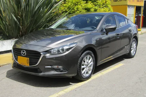 Mazda 3 2.0 Touring MT