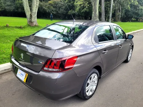 Peugeot 301 Allure