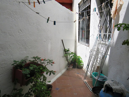 Buceo Excelente Ubicación Apartamento Dos Dormitorios Y Patio
