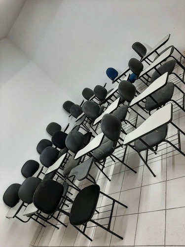 Imagem 5 de 5 de Cadeiras Universitárias R$30 Cada