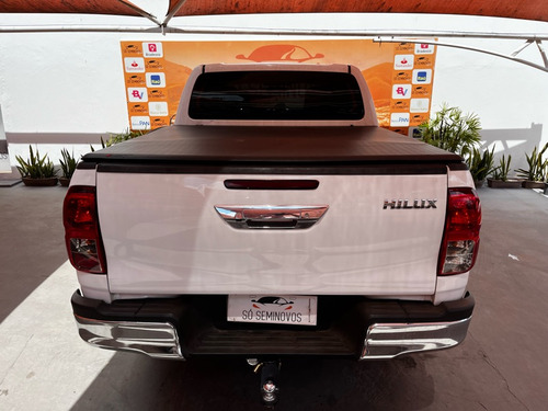 Toyota Picape Cabine Dupla SR 2.8 TDI CD 4x4 (Aut)