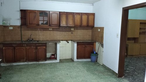 Amplia Casa 4 Ambientes