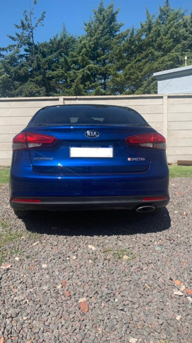 Kia Cerato 2.0 Sx At6 4 P
