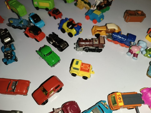 Lote De Carrinhos E Bonequinhos Kinder Ovo (Usado)