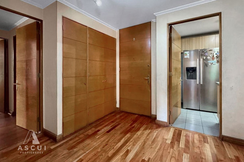 Amplitud, 4 Dorm. + Servicios, Pisos Madera