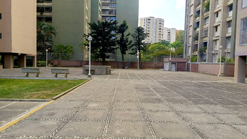 Se Vende Bello Apartamento En El Cigarral Mls 25-17351