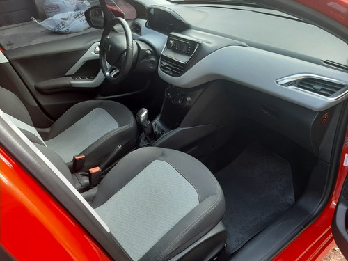 Peugeot 208 1.5 Allure 2015
