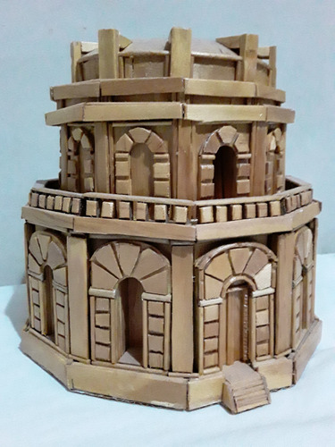 Maquete Detalhada Em Madeira Templo Visigodo (Usado)
