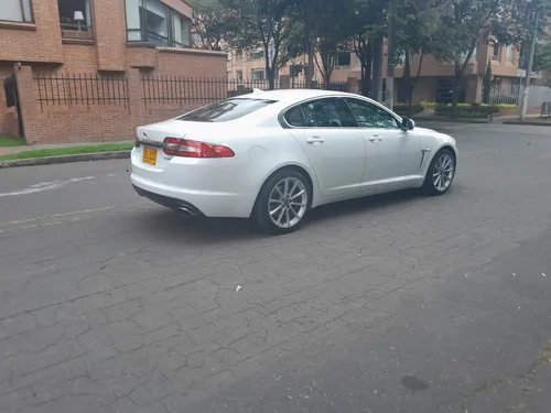 Jaguar XF 2.0 Luxury