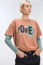 Comprar Remera Manga Corta Calce Regular Con Estampa Mujer Portsaid